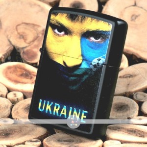 Бензиновая зажигалка Zippo 218 US UKRAINE SOCCER FACE